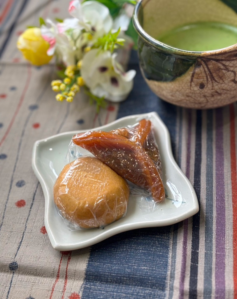 ゆべしとお茶